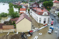 Poplave u Hrvatskoj i dalje prijete, u Sisku voda probila nasip