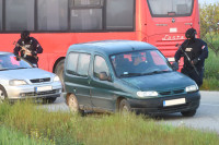 Policija pretražuje Priboj: Policajac Igor u bjekstvu 24 sata, osumnjičen da je Ervina ubio bokserom