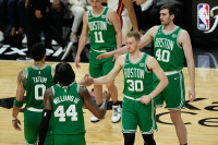 НБА: Кошаркаши Бостона смањили вођство Мајамија на 3:1 у финалу плеј-офа Истока