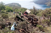 Prevrnuo se traktor s prikolicom punom maturanata, desetak povrijeđenih