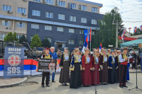 Leposavić: KUD "Kopaonik" nastupa ispred bodljikave žice i specijalaca VIDEO