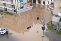 Snažno nevrijeme pogodilo Doboj, nekoliko ulica pod vodom