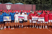 Најбољи млади тенисери из региона се припремају у граду на Врбасу