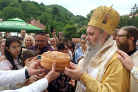 Епископ Фотије: Молимо се Богу за добро Српске