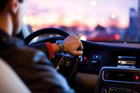 Važni savjeti za vozače: Šta treba skloniti iz automobila kad su 'vreli' dani