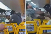 Potukli su se Britanac i Amerikanac u avionu: Posvađali se zbog gluposti, umiješalo se i osoblje VIDEO
