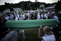 U Potočarima obilježena godišnjica zločina nad Bošnjacima, ukopano 30 žrtava