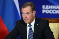 Medvedev: NATO i Rusija na granici rata