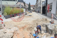Мјештани Гајеве улице на мукама због реконструкције: Станари тешко до гаража и паркинга VIDEO