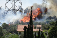 Požari se približili naseljima u Grčkoj