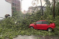 Olujno nevrijeme pričinilo velike štete u Tuzlanskom kantonu