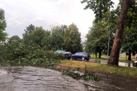 Jako nevrijeme pogodilo Banjaluku, Prijedor i Kozarsku Dubicu (FOTO/VIDEO)