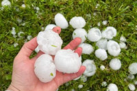 Jako nevreme sa gradom sinoć zahvatilo Sloveniju