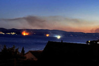 Ситуација на Чиову боља, на пожаришту још 145 ватрогасаца