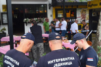 Uhapšen napadač u Beogradu: Ljekari se policajcu bore za život