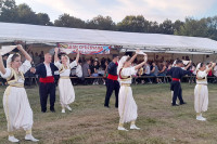 Brojni Srpčani raseljeni širom svijeta nisu zaboravili korijene: Vraćaju tradiciju seoskih okupljanja
