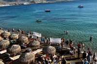 Protesti u Grčkoj zbog kompanija koje iznajljuju ležaljke na plažama