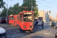 Судар трамваја и аутобуса у Београду, повријеђено десет особа