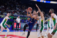 Košarkaši Srbije vode protiv Litvanije