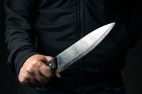 U autobusu 19-godišnjak nožem ubo vršnjaka u šaku
