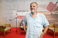 Vladimir Kecmanović, književnik, publicista i scenarista, za "Glas Srpske": Živimo u svijetu globalnih zlostavljača