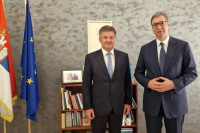 Vučić s Lajčakom: Duboko sam zabrinut za bezbjednost Srba na KiM