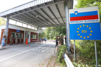 Словенија уводи контроле дуж границе са Хрватском