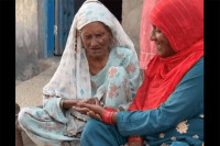 Indijka u 92. godini naučila da čita i piše