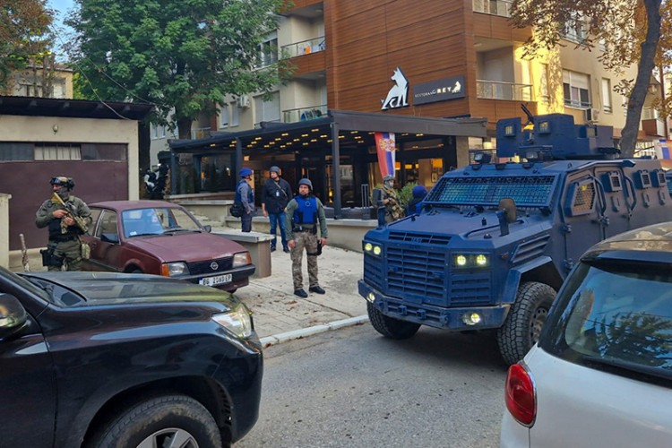 Приштински специјалци врше претресе на сјеверу КиМ