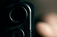 Драма код Чачка: Дјечак улетио са репликом пиштоља и пријетио ђацима