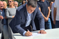 Potpisivanje peticije: Đajić "probio led", Stanivukovića nazvao "buzdovanom"