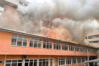 Potvrđeno za "Glas": Požar u centru Banjaluke, gori zgrada "Elektrokrajine" (FOTO, VIDEO)