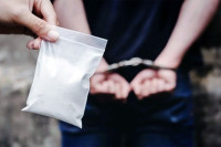 Држављанин БиХ скривао у торби више од килограм кокаина