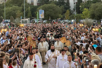 Хиљаде вjерника дочекало српског патријарха у Саборном храму у Подгорици