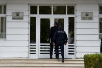 Евакуација службеника подгоричке градске управе  због дојаве о потенцијалном терористичком нападу