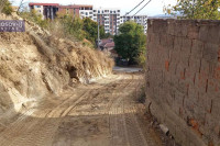 Preko srpskog groblja starog 100 godina prokopan put (FOTO, VIDEO)