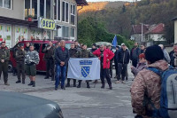 Uznemirujuće scene: Ratne zastave, uniforme i povici "Alahu ekber" (FOTO, VIDEO)