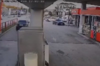Погледајте претицање кроз бензинску пумпу (VIDEO)