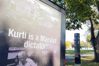 Камион улицама Вашингтона показивао слике страдања Срба на КиМ