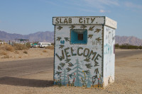 Упознајте град без закона у напуштеној војној бази (FOTO)