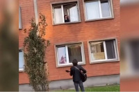 Serenada pod prozorom studentskog doma (VIDEO)