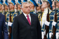 Orban: Dok ne uđu u EU, Srbi imaju pravo sjediti na dvije stolice