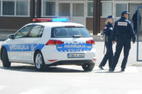 Žena skočila sa šestog sprata, prevezena u UKC Tuzla