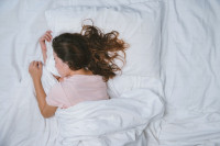Da li je zdravije spavati u hladnijoj ili u toplijoj sobi?