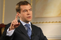 Medvedev: Putinova pobjeda mora biti apsolutno zakonita i nesporna