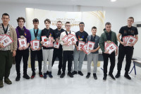 Завршено међународно такмичење у Зворнику: Бањалучанин побједник у слагању Рубикове коцке