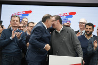 Dodik čestitao pobjedu Vučiću i Vučeviću