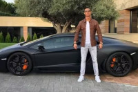 Ronaldo se sa svojom "zvijeri" pojavio na ulicama i privukao veliku pažnju (VIDEO)