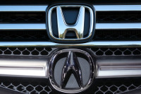 "Хонда" повлачи више од 100.000 хибридних возила