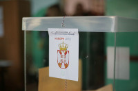 Понављaње гласања на око 30 бирачких мјеста у Србији